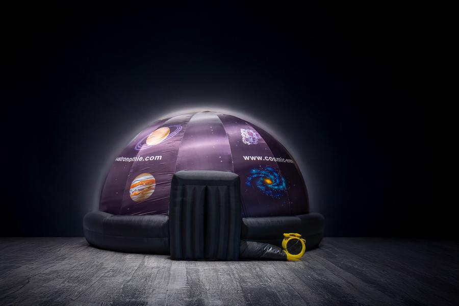 Planétarium consacré aux planètes et à la Lune